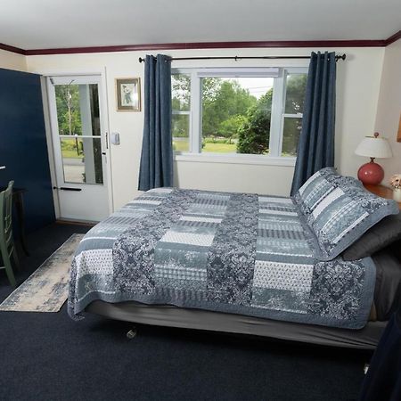 Governor'S Rock Motel Shaftsbury Экстерьер фото
