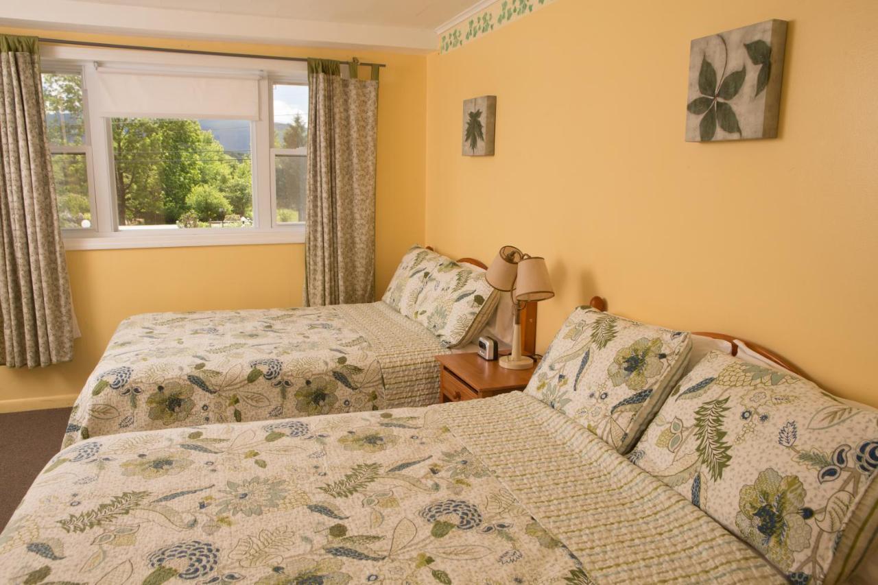 Governor'S Rock Motel Shaftsbury Экстерьер фото