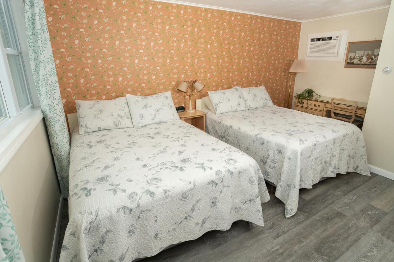 Governor'S Rock Motel Shaftsbury Экстерьер фото