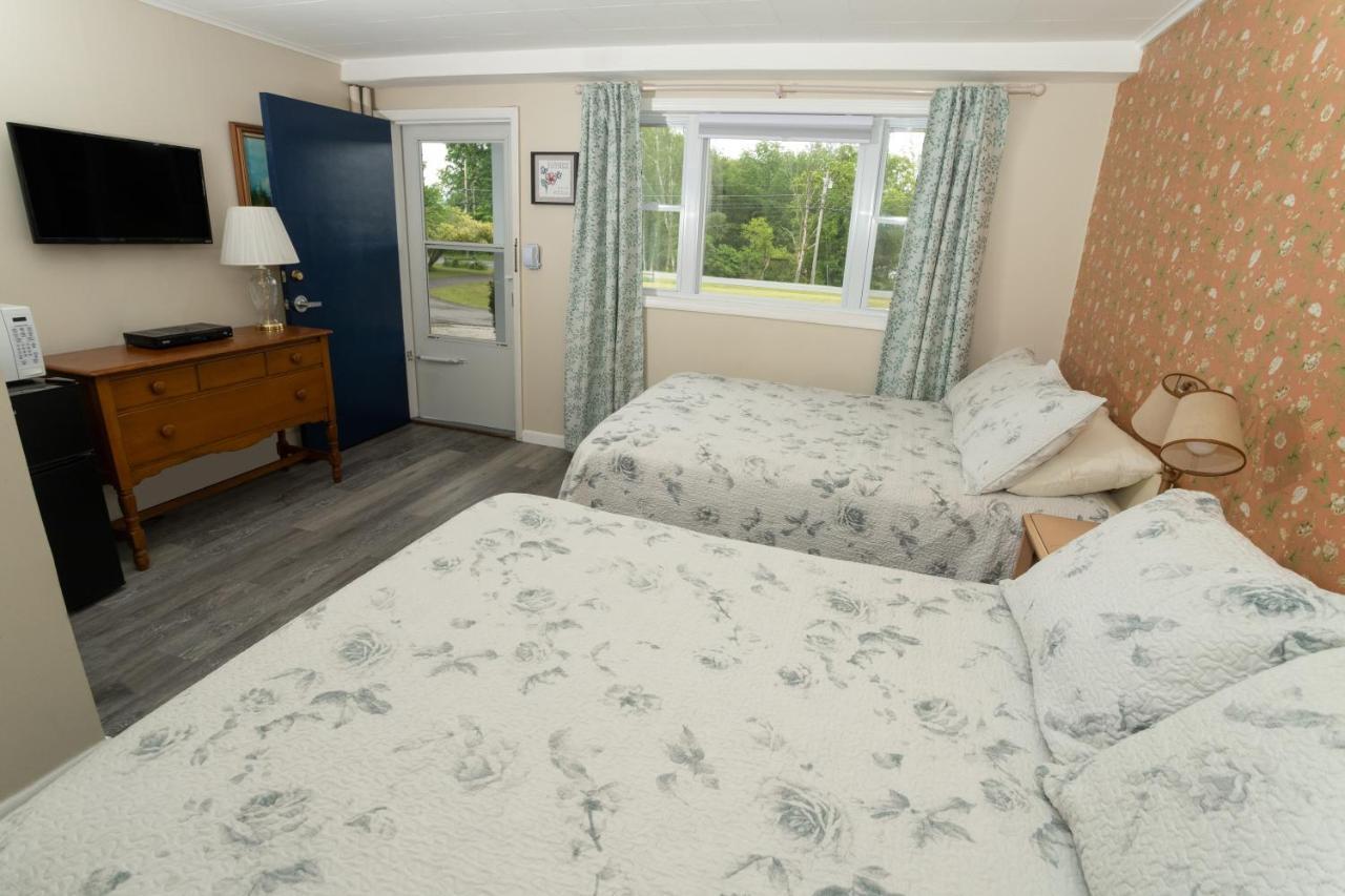 Governor'S Rock Motel Shaftsbury Экстерьер фото