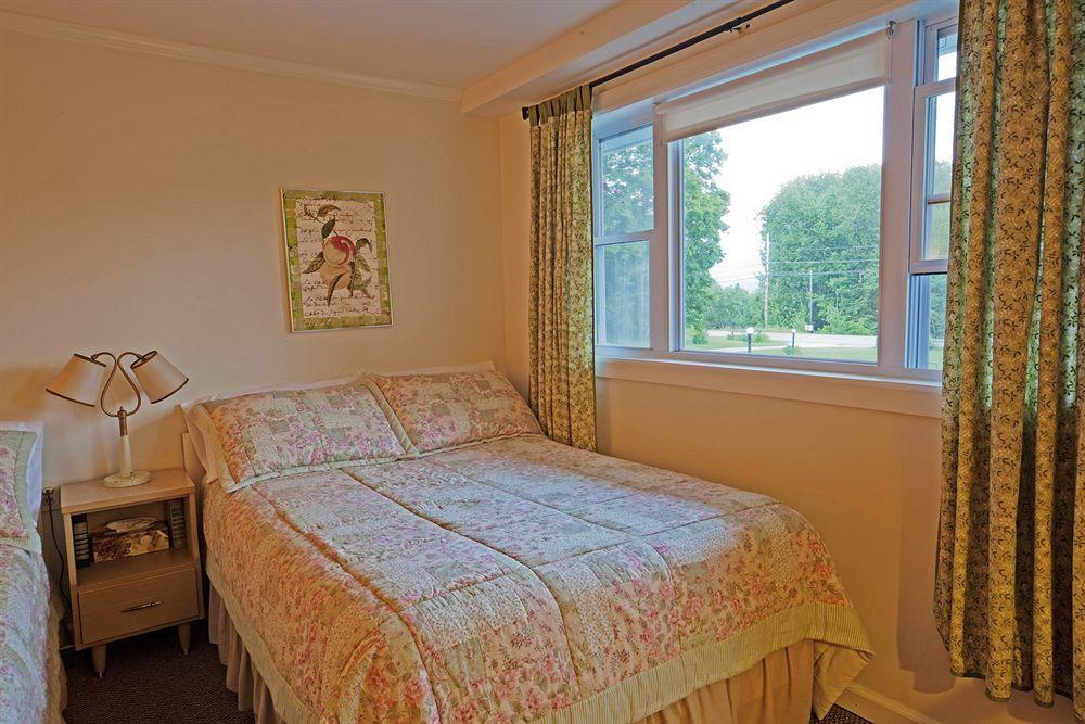 Governor'S Rock Motel Shaftsbury Экстерьер фото